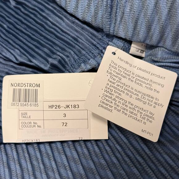 NWT Homme Plissé Issey Miyake Minimalism Sleeveless Shirt | Size 3 = L - Picture 7 of 7